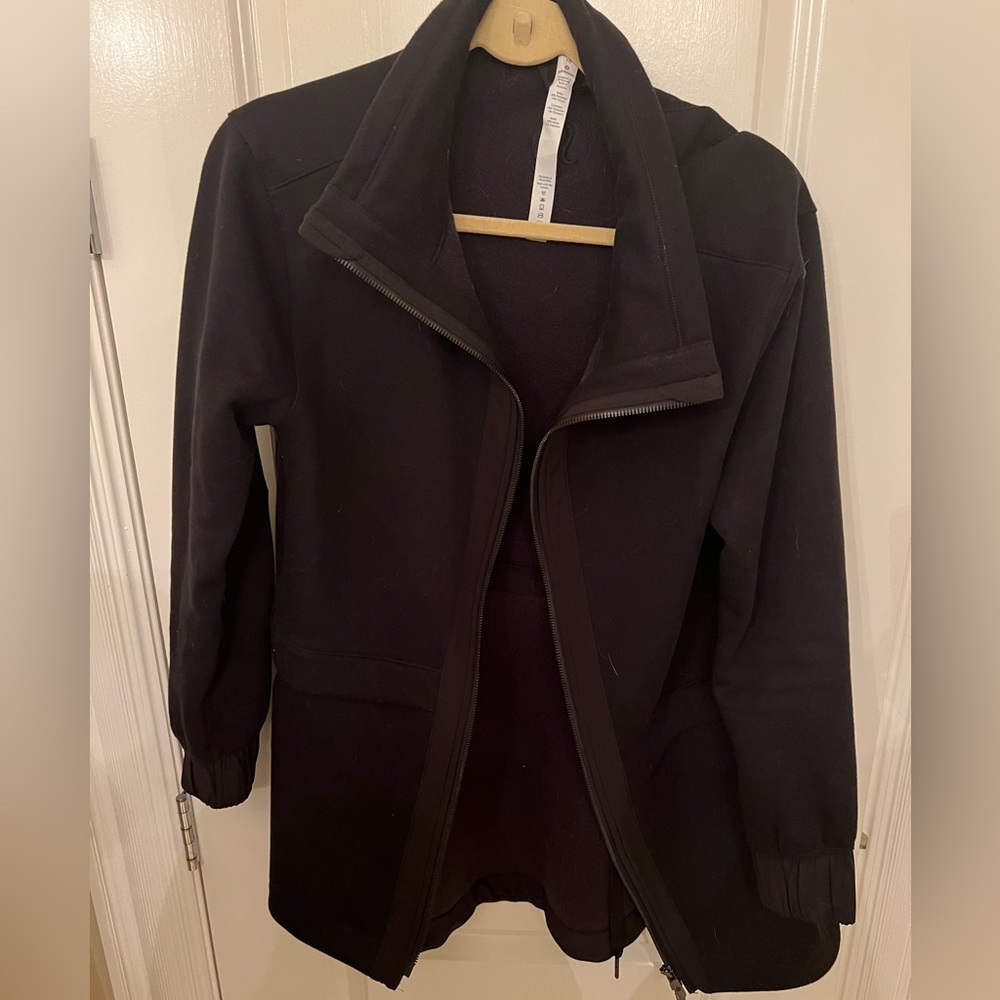 Lululemon jacket size 10